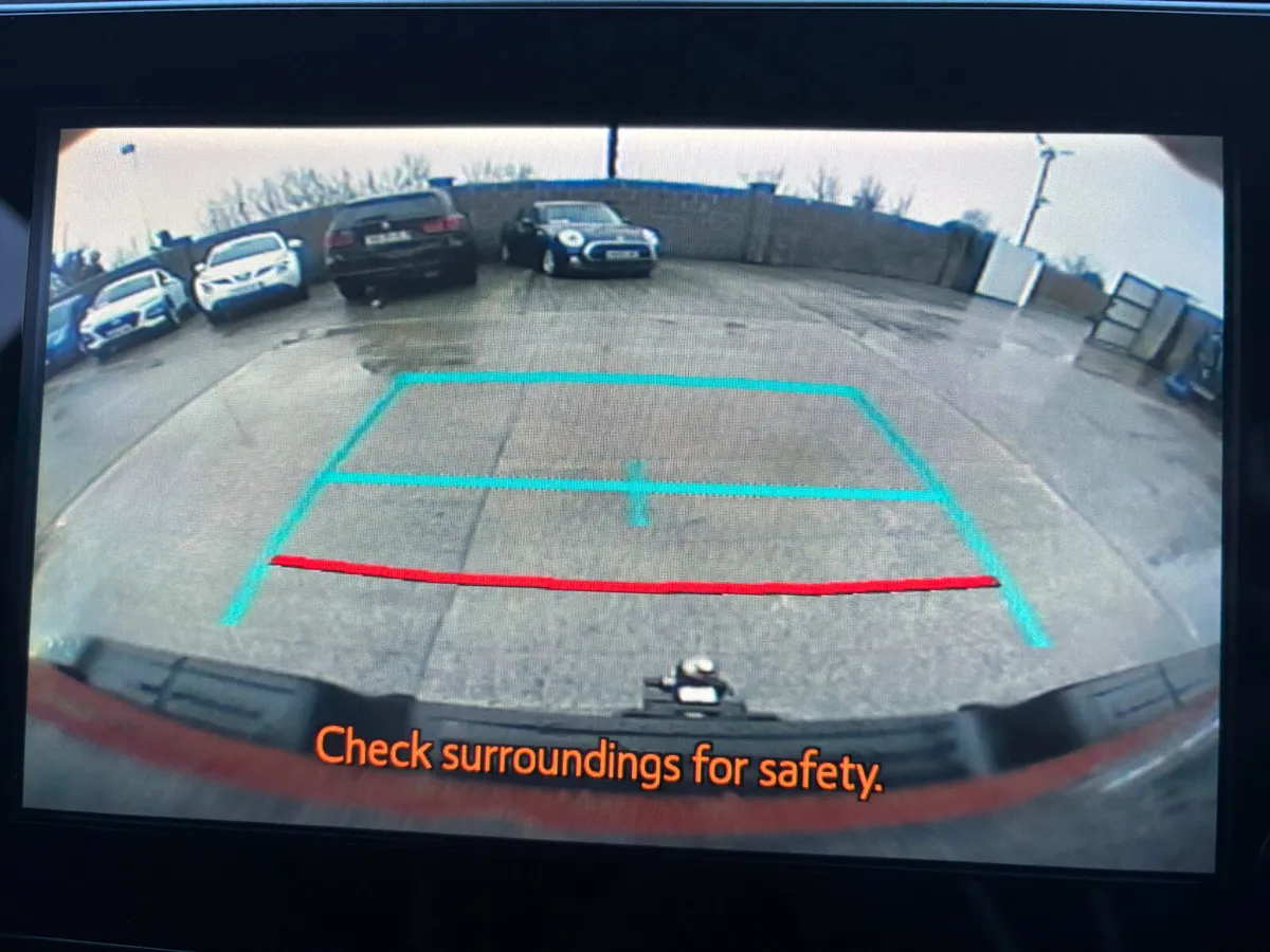 Absolutely lovely Toyota Hilux Crew Cab - Image 4