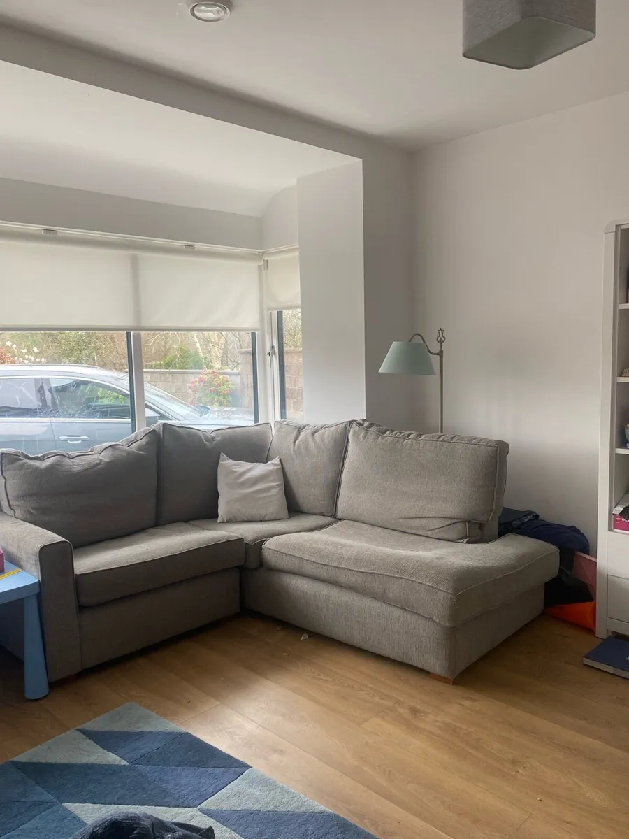 corner sofa free to collect - Image 1