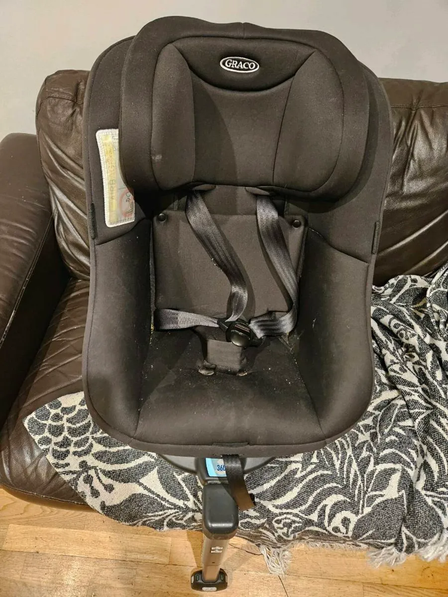 Graco turn 2 me car seat - Image 2