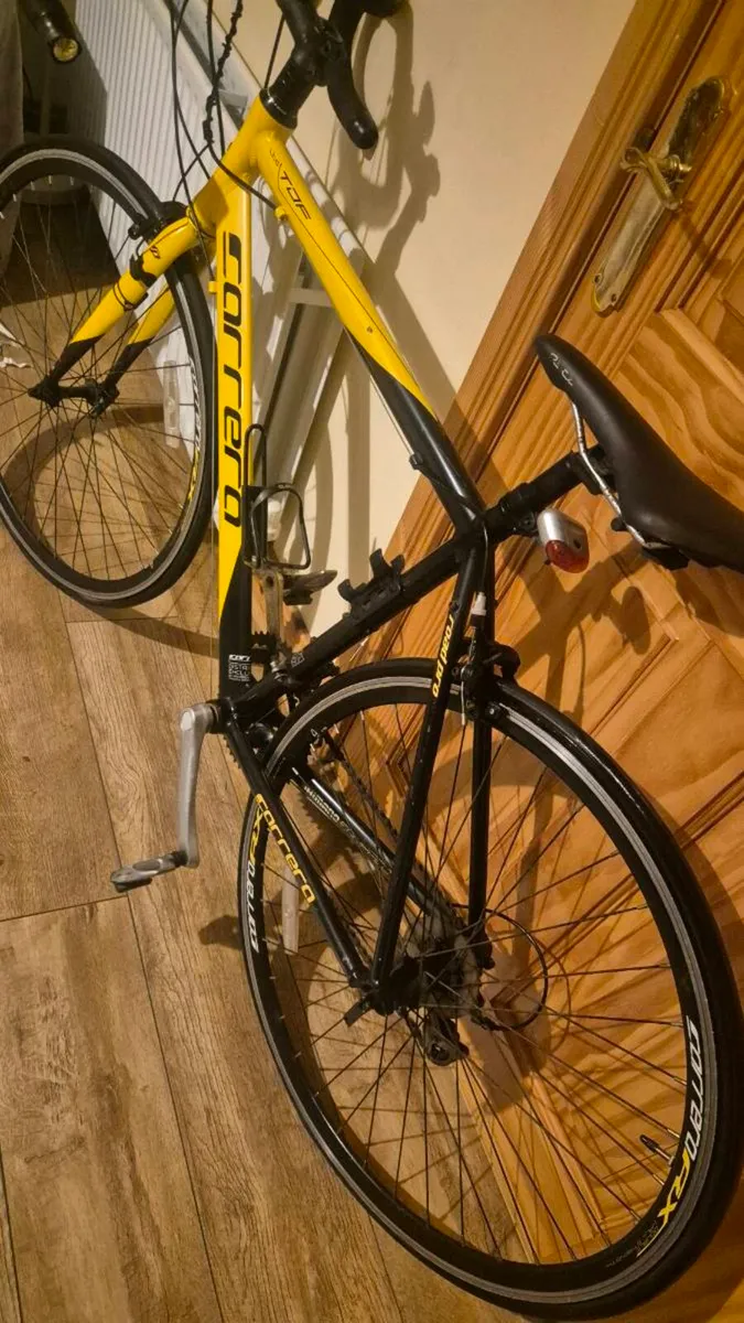 Carrera road bike - Image 3