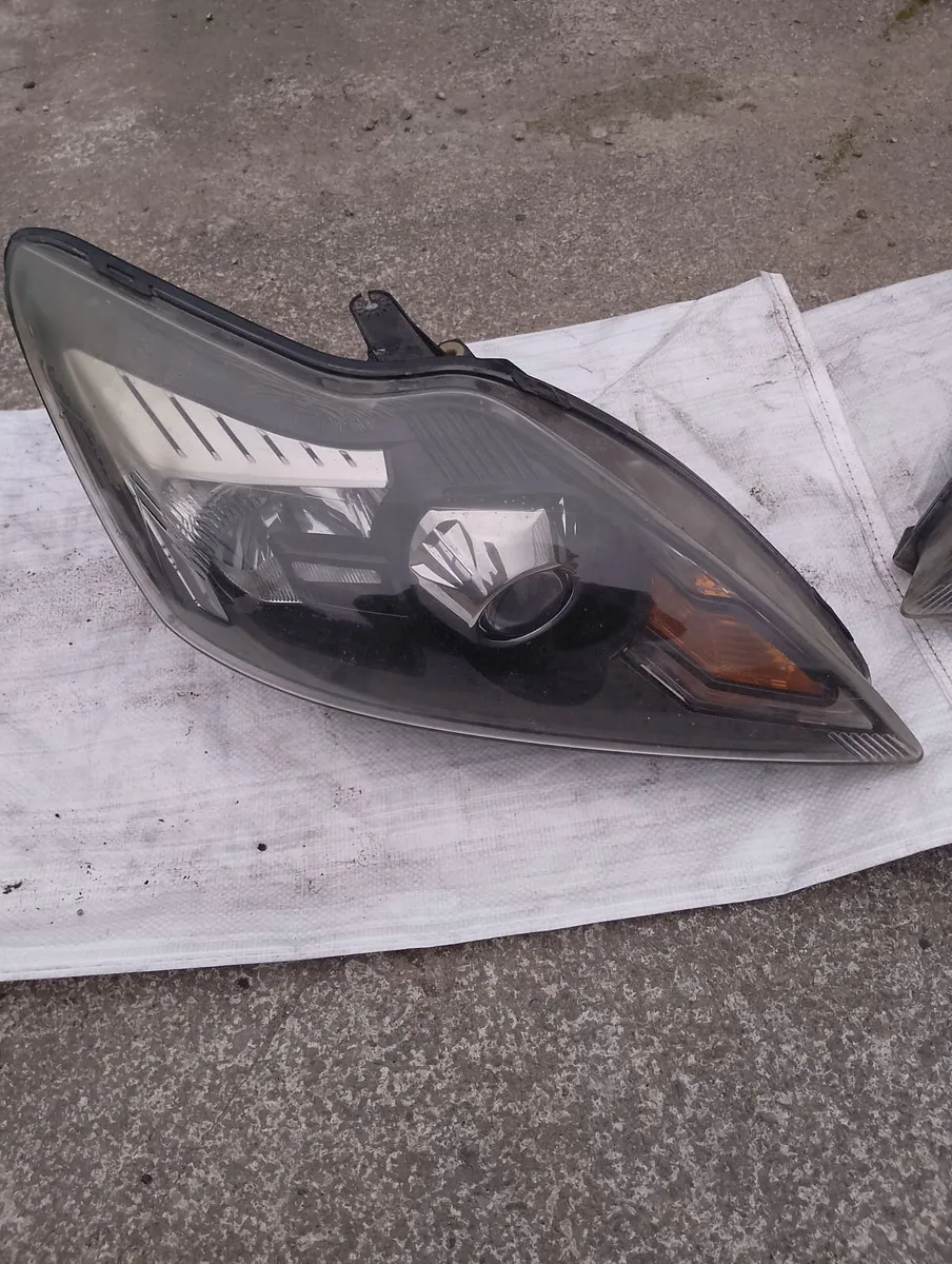 Mk2 ford focus st xenon headlights - Image 1