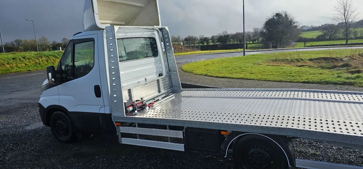 2018 Iveco Daily 2.3 himatic cvrt/tax - Image 2