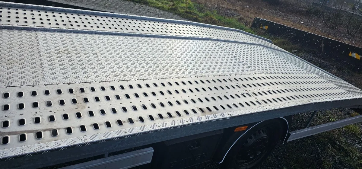 2018 Iveco Daily 2.3 himatic cvrt/tax - Image 4