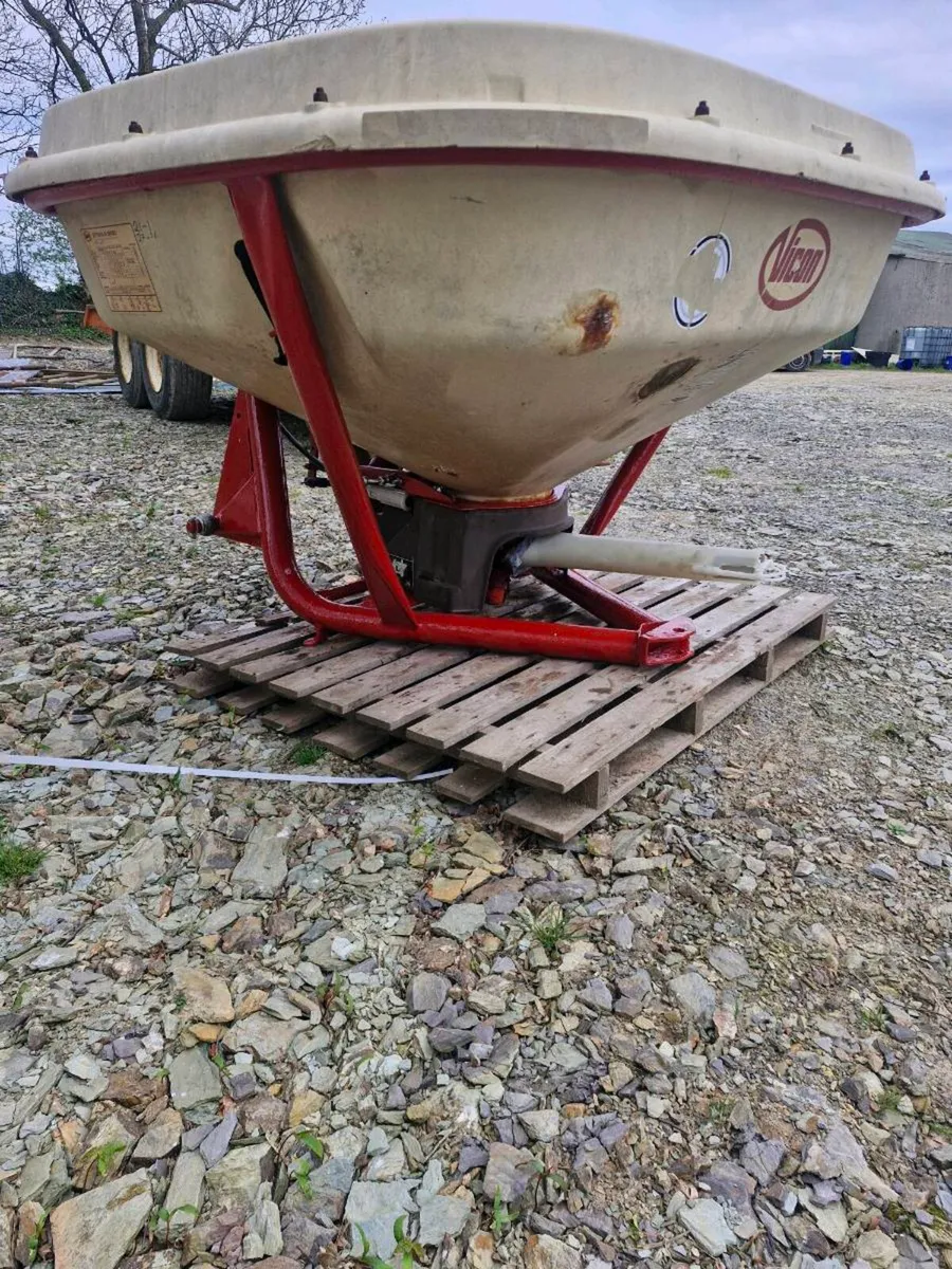 Vicon spreader - Image 2