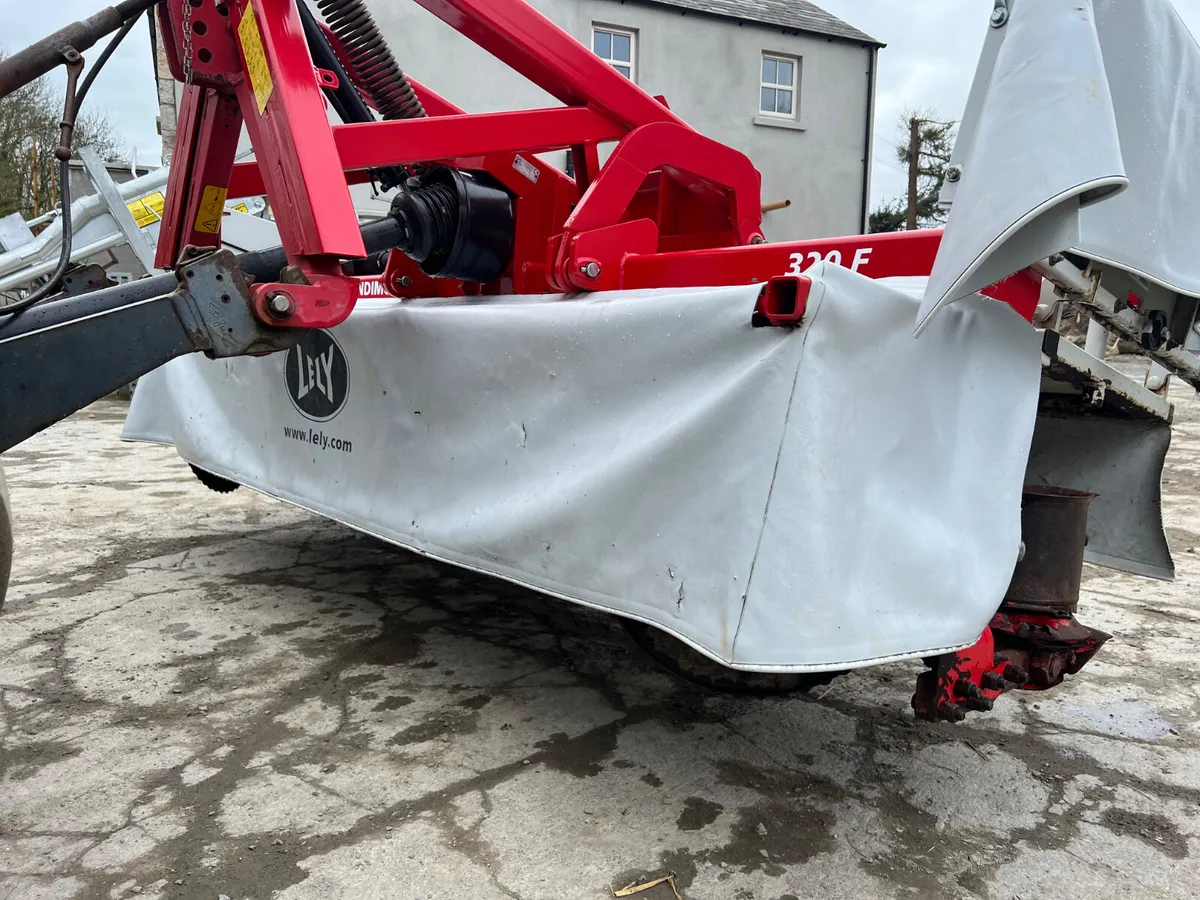 Lely 320 Front Mower - Image 4