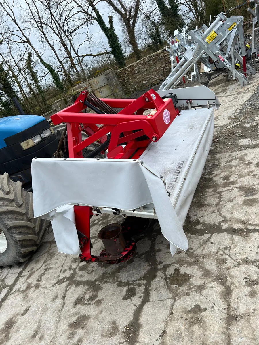 Lely 320 Front Mower - Image 3