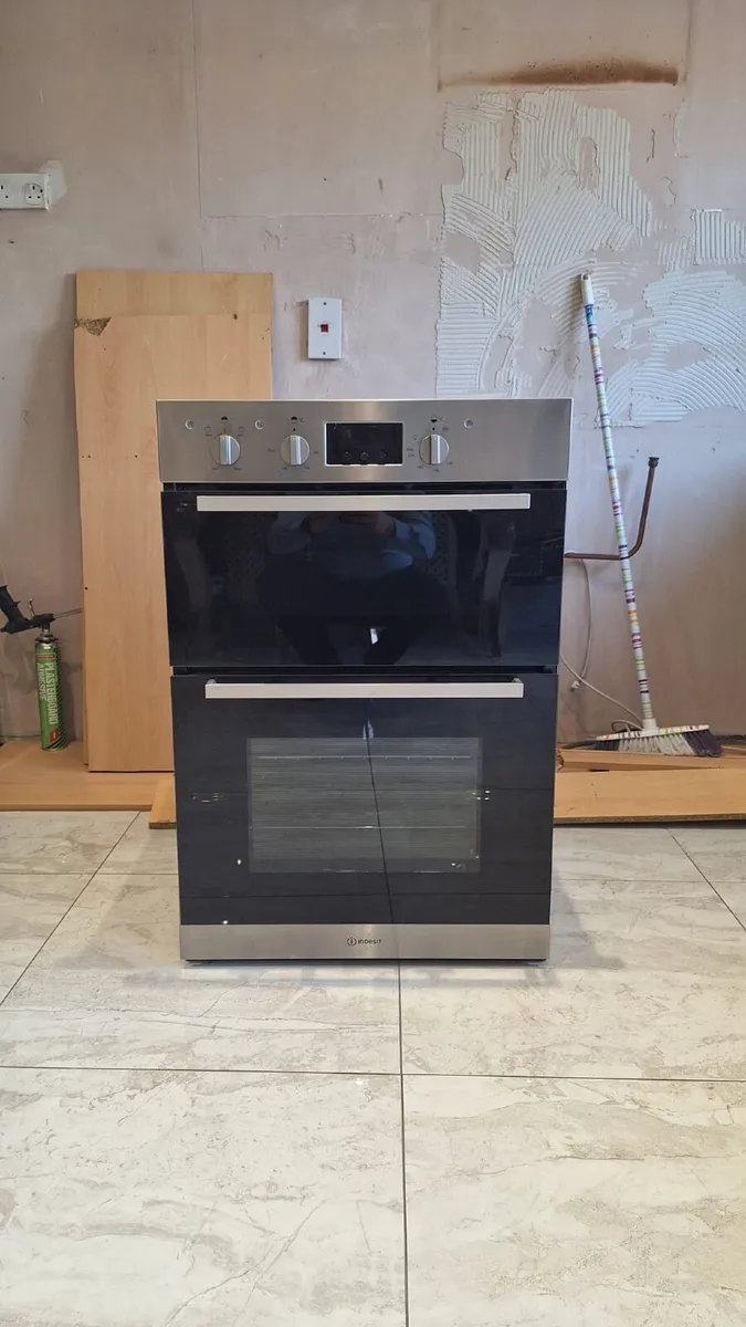 Indesit Double oven - Image 2