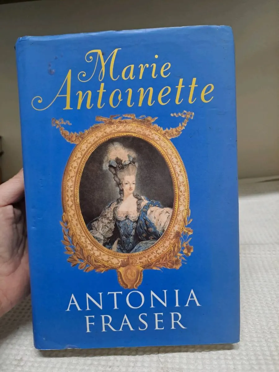1st ed Marie Antoinette – Antonia Fraser - Image 1