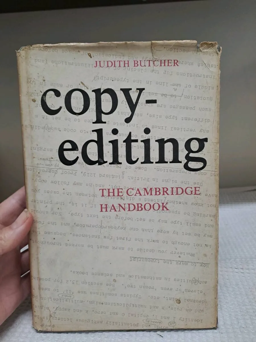 1st ed Copy-editing: The Cambridge Handbook - Image 1
