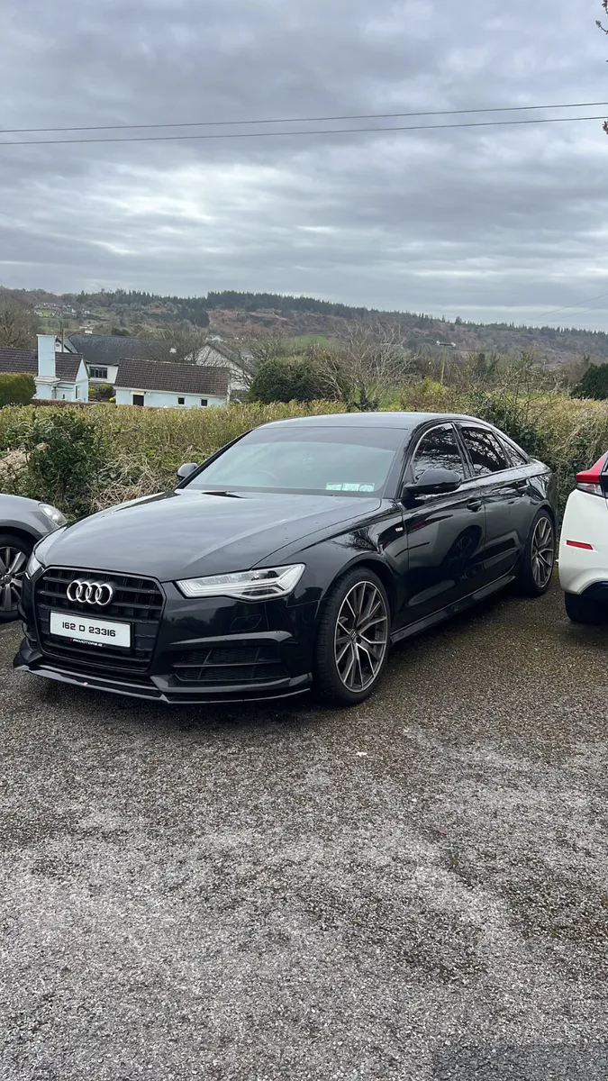 Tinted wind deflectors delivered - Image 1