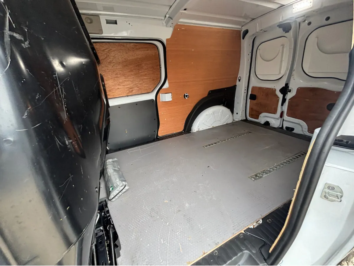 Renault Kangoo LWB DCI 115 BUSINESS M - Image 3