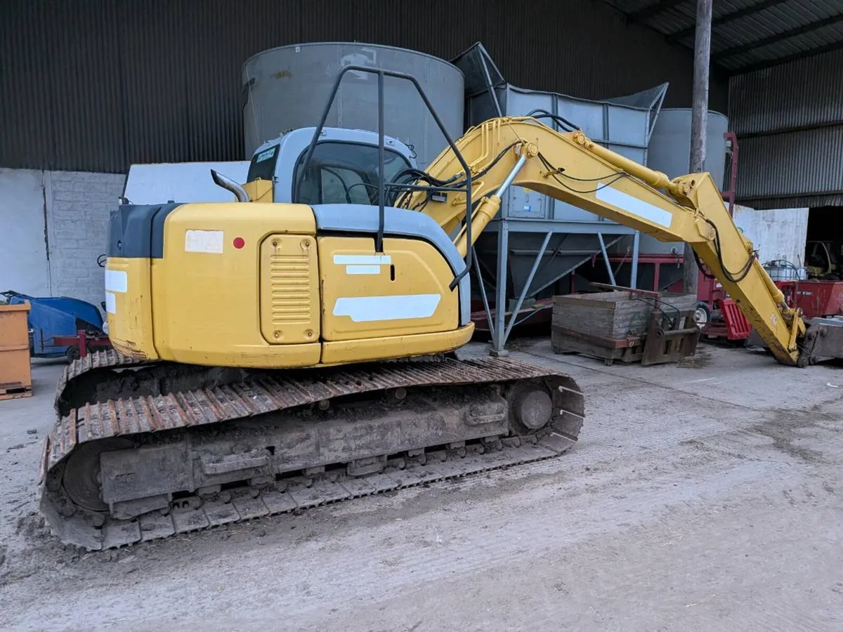 Newholland digger - Image 1