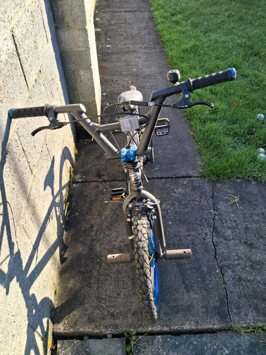 BmX Bike - Image 3