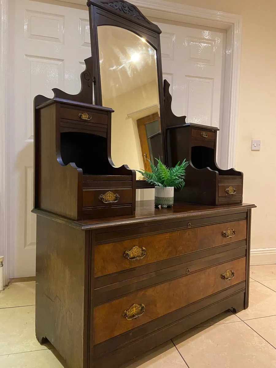 Victorian Scottish waterfall dresser - Image 2
