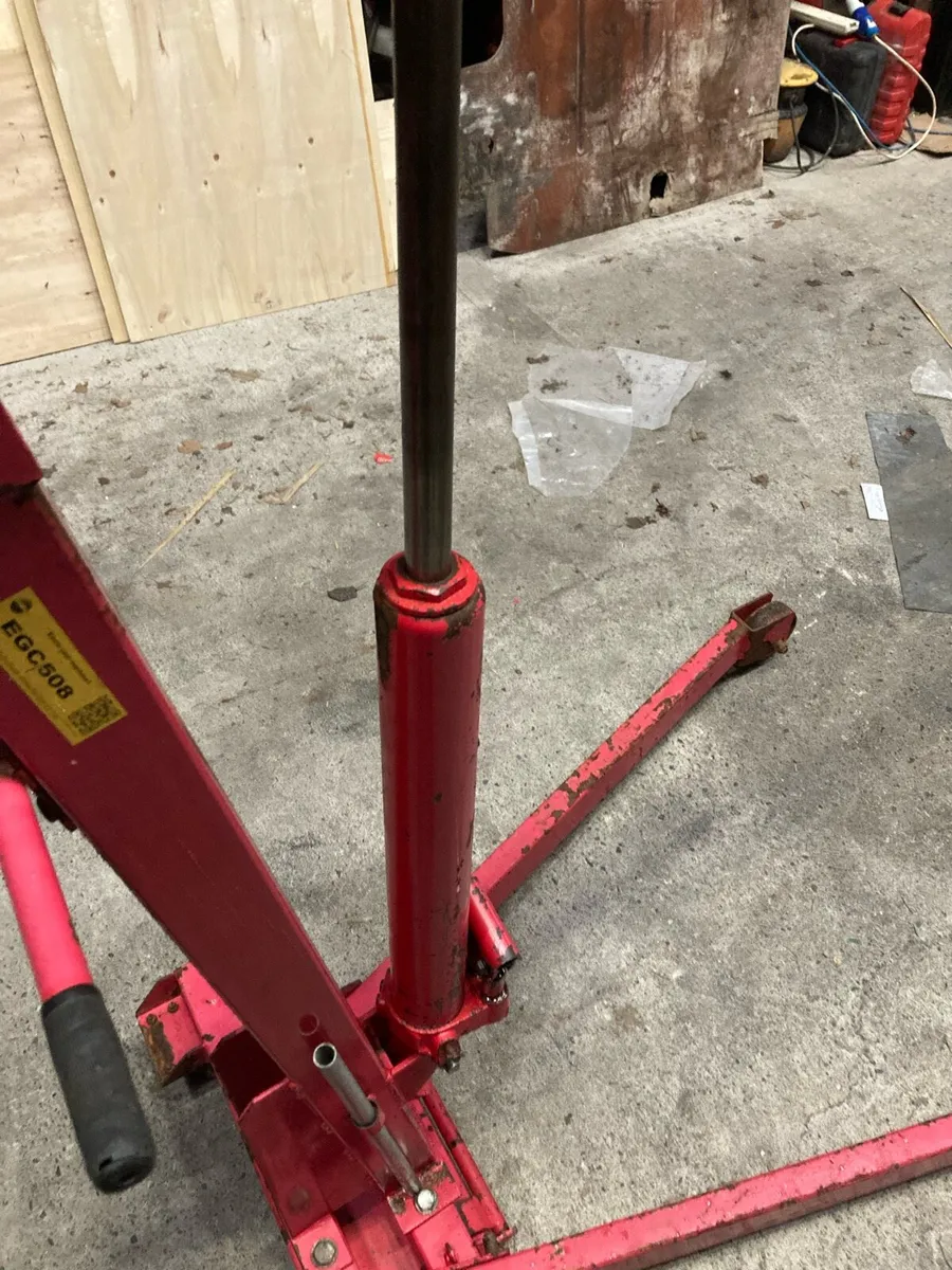 Engine crane hoist - Image 3