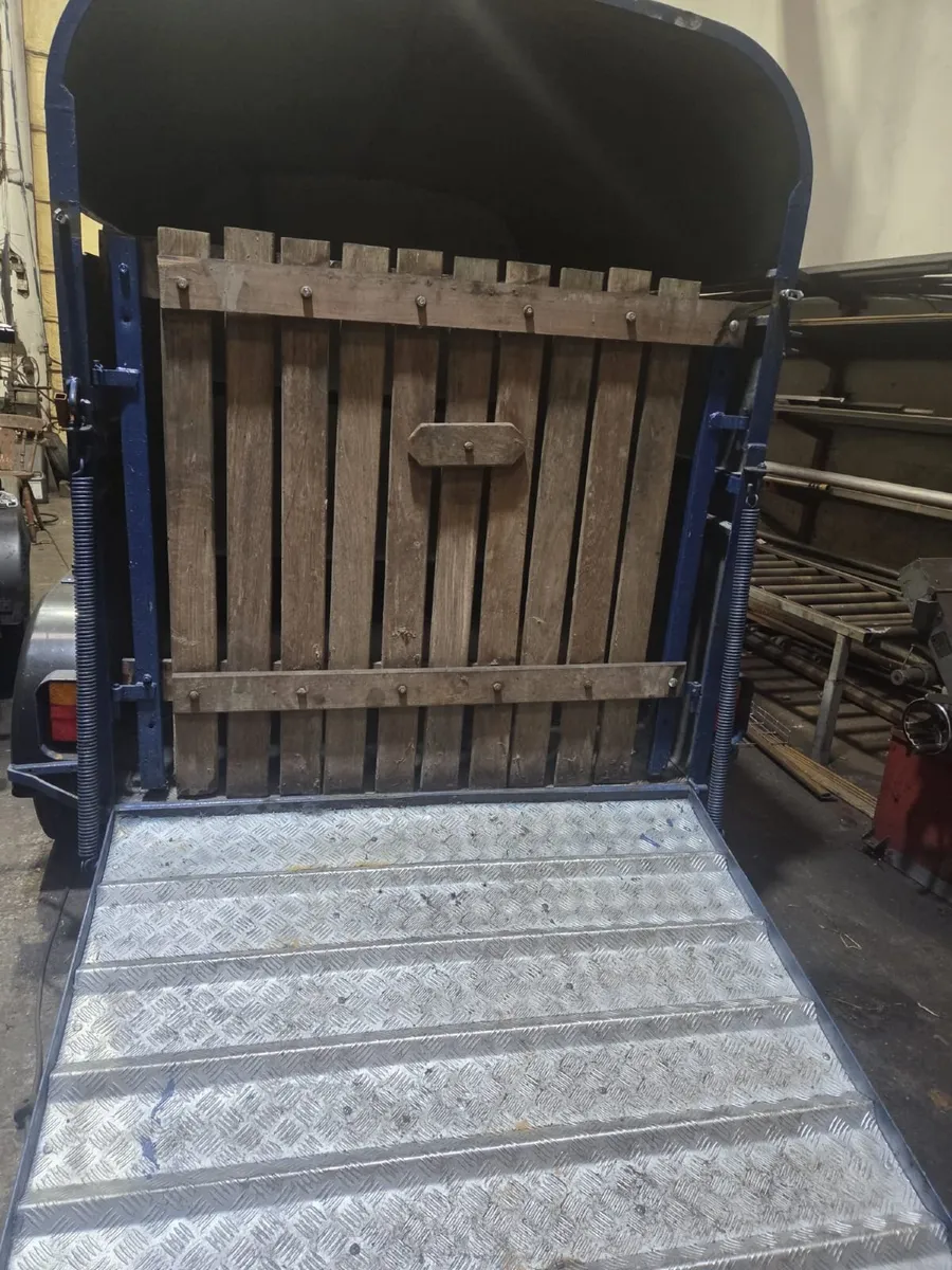 8x5 Crooks Livestock trailer - Image 3