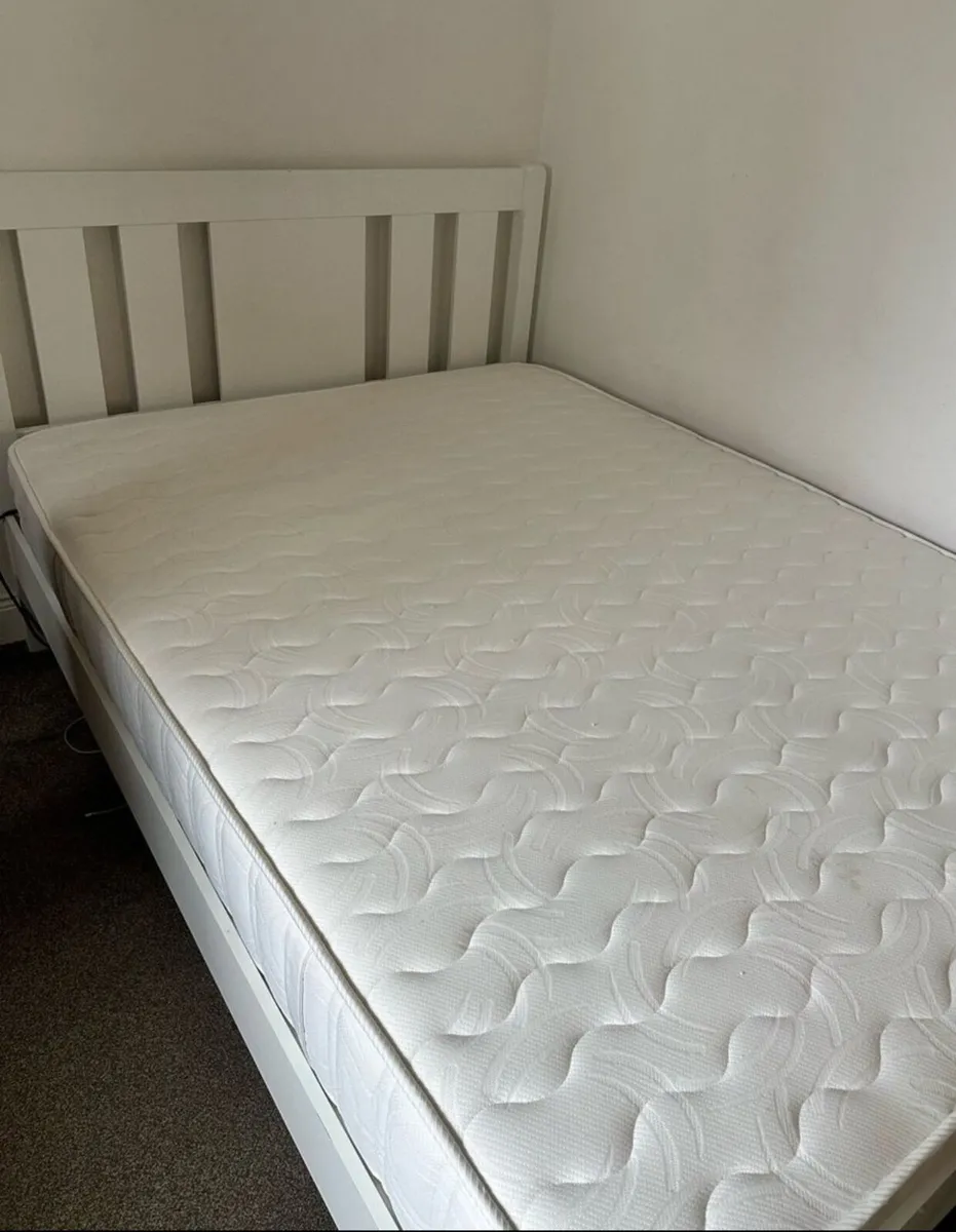 Very Sturdy Modern White 4Ft 6” Wooden Double Bed - Image 1