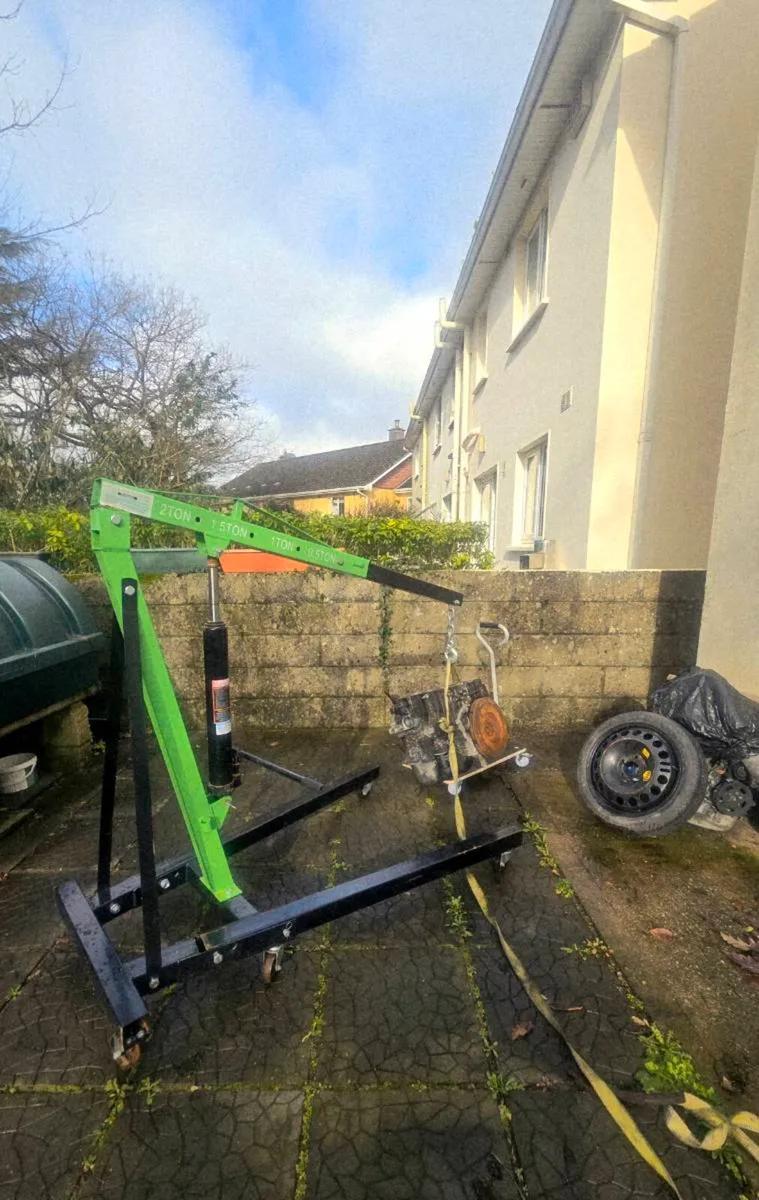 Engine crane - Image 2