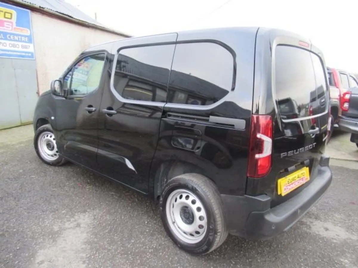 1.5 BlueHDi 1000 ProfessionaL Van 5dr Diesel Manua - Image 2