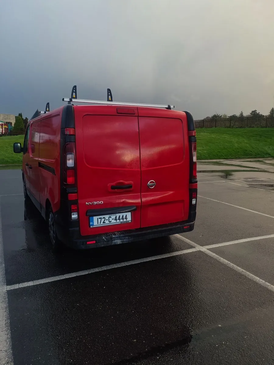Nissan NV300 2017 - Image 2