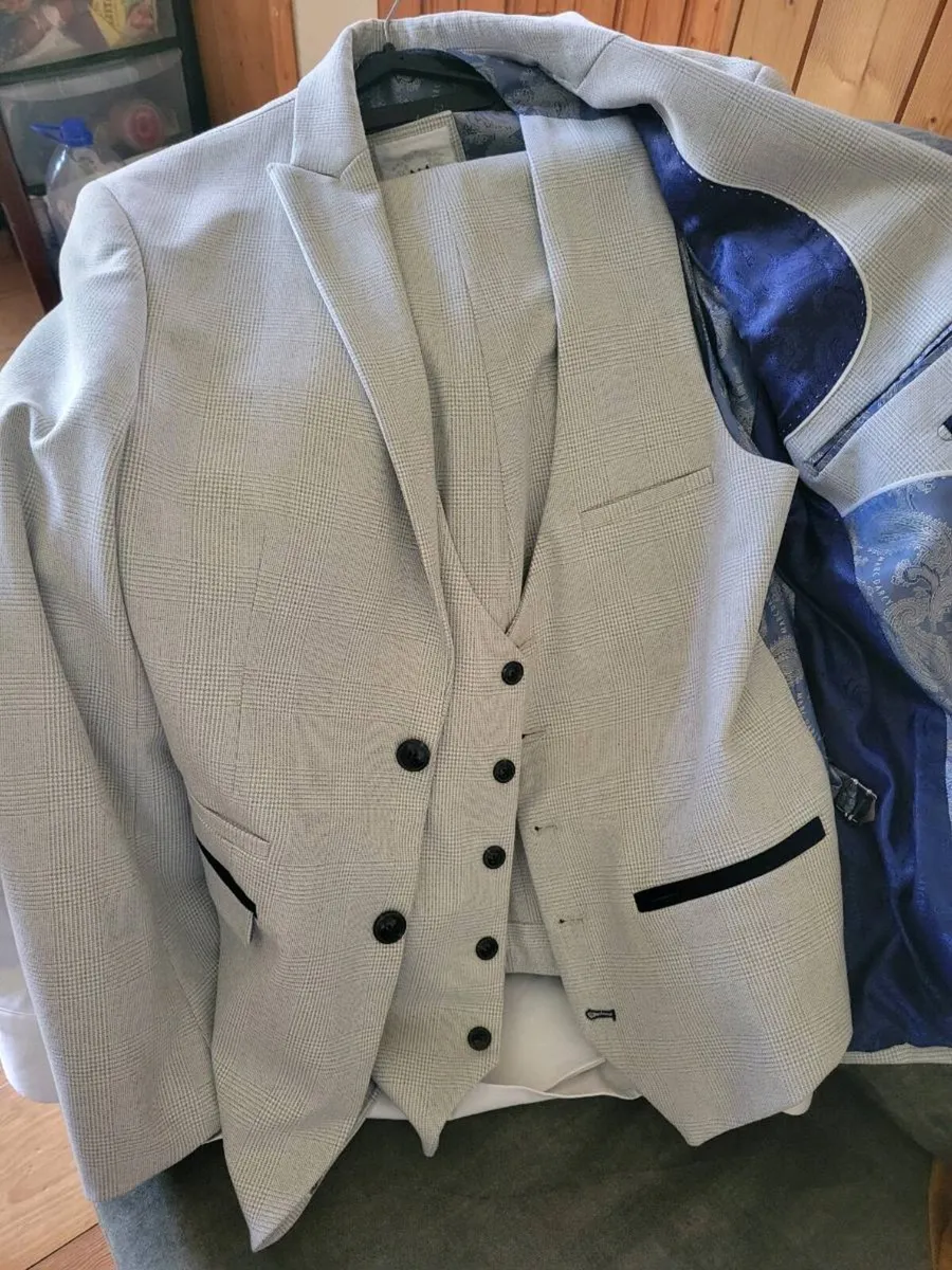 Marc Darcy - Image 4