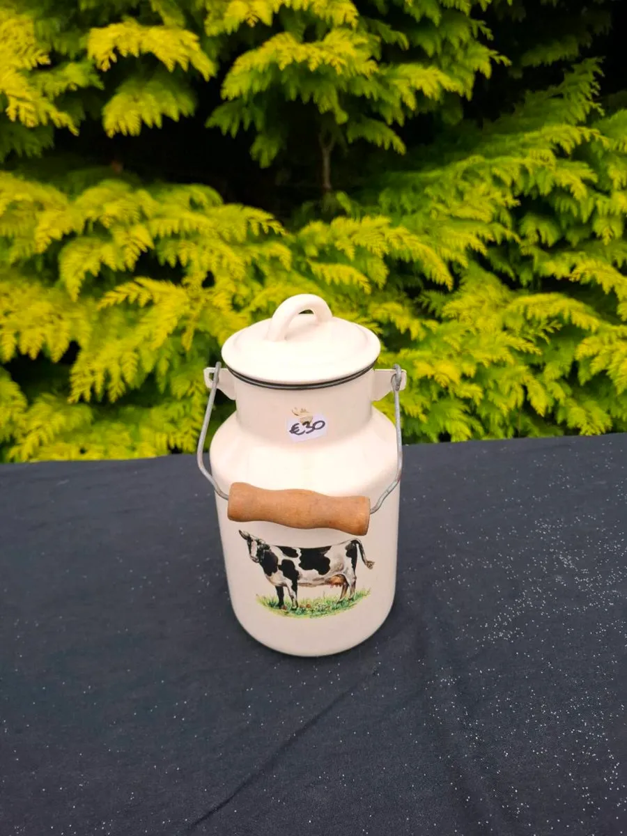Enamel milk churn postage possible - Image 1