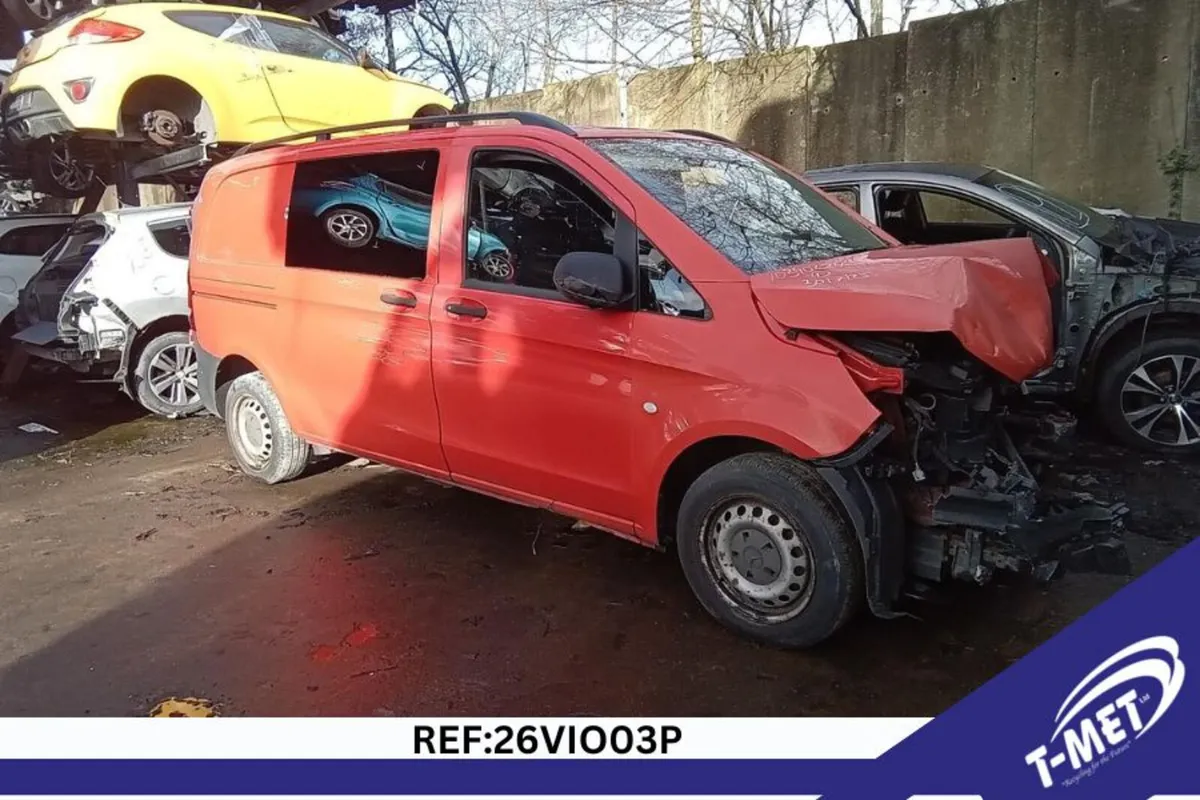 2017 MERCEDES VITO BREAKING FOR PARTS - Image 4