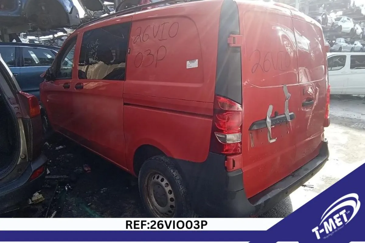 2017 MERCEDES VITO BREAKING FOR PARTS - Image 1
