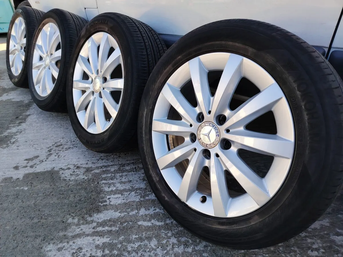Mercedes alloy wheels - Image 1