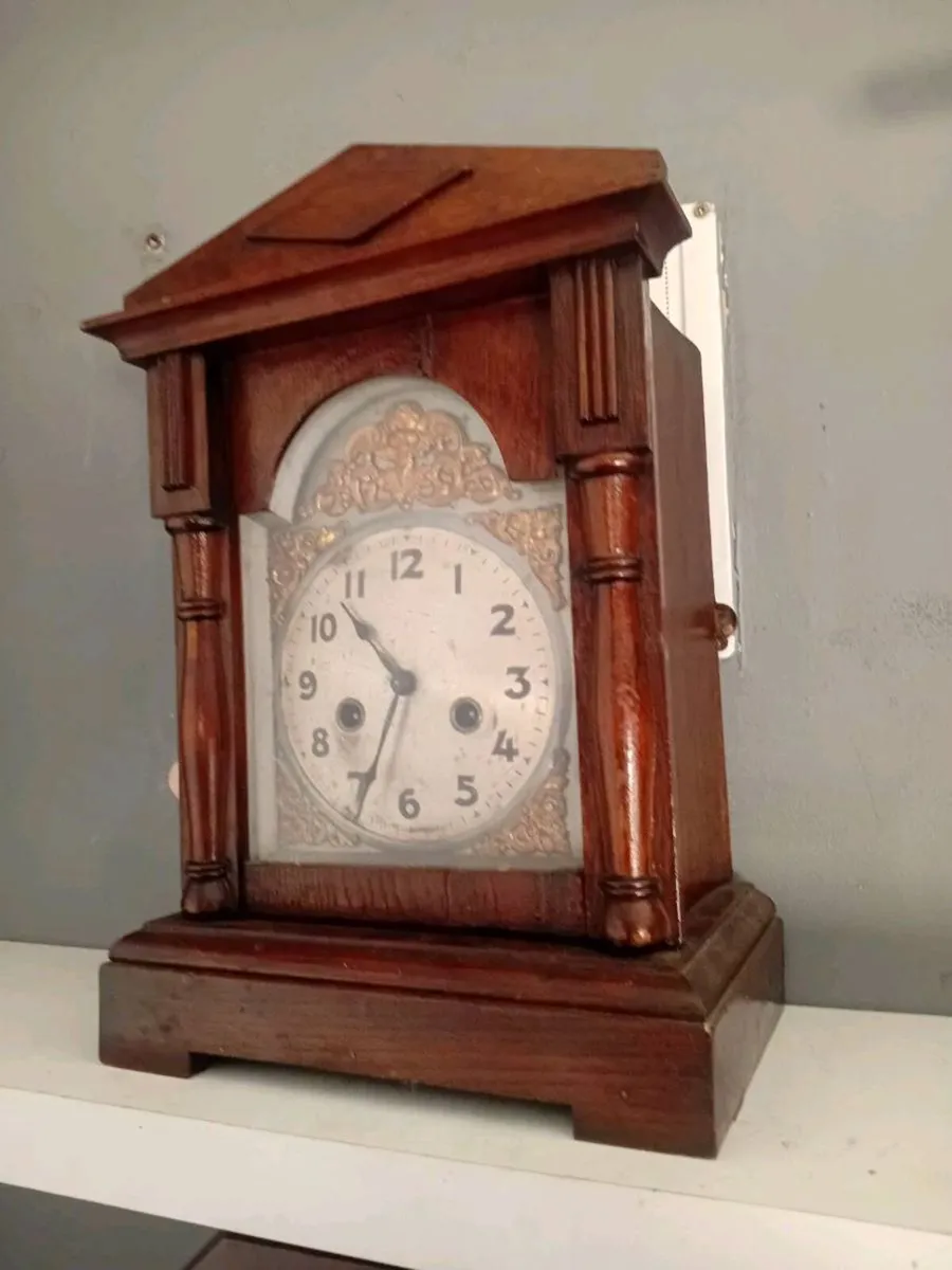 Antique bracket clock - Image 1