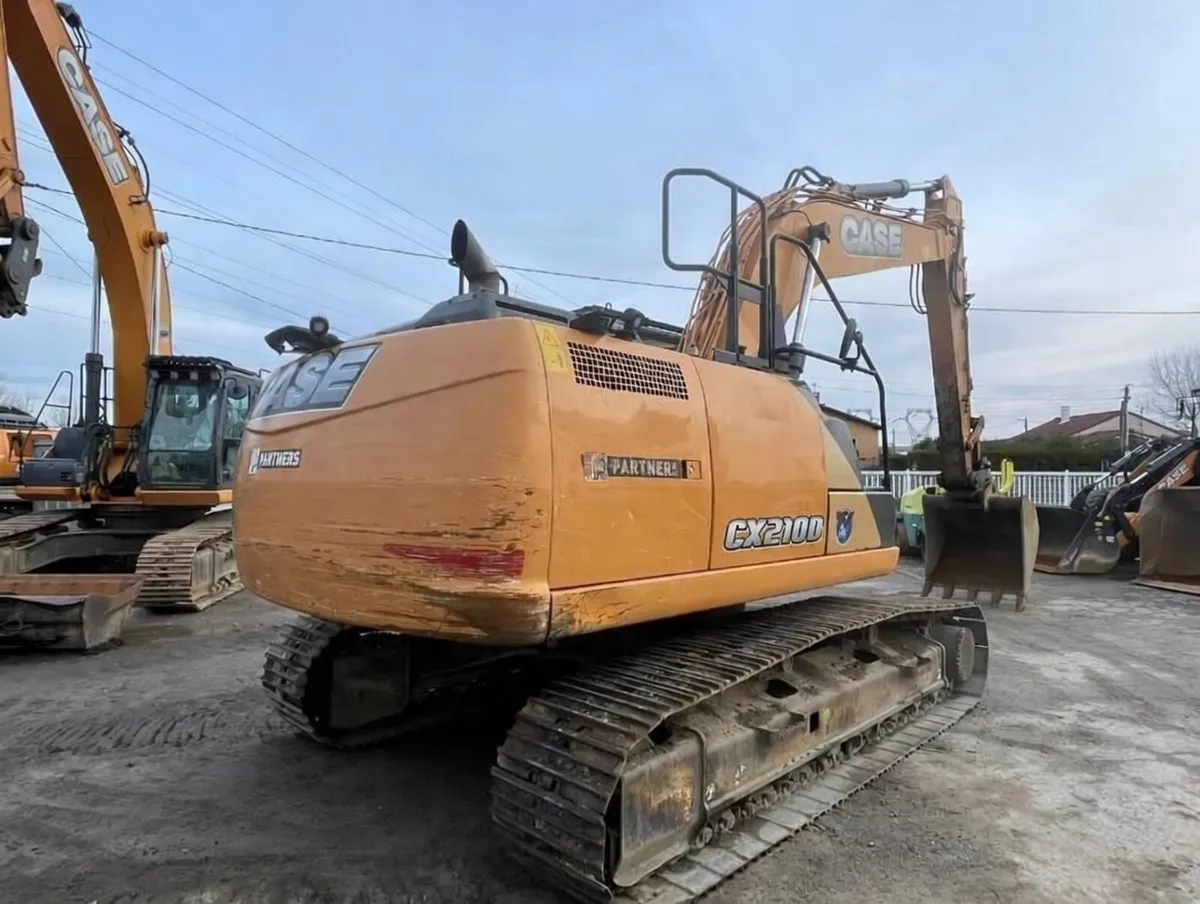 Case 210D 2015 - Image 3