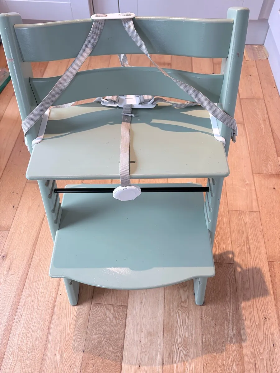 Stokke Tripp Trapp chair with straps - Image 1