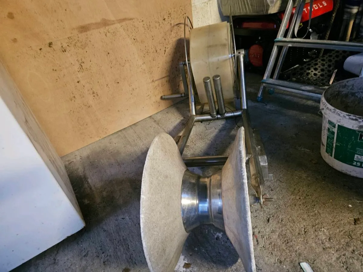 Mackerel hand gurdy - Image 4