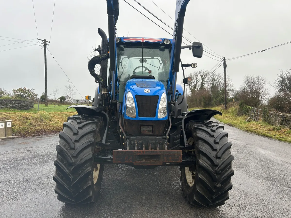 2015 New Holland T6.165 with Loader - Image 2
