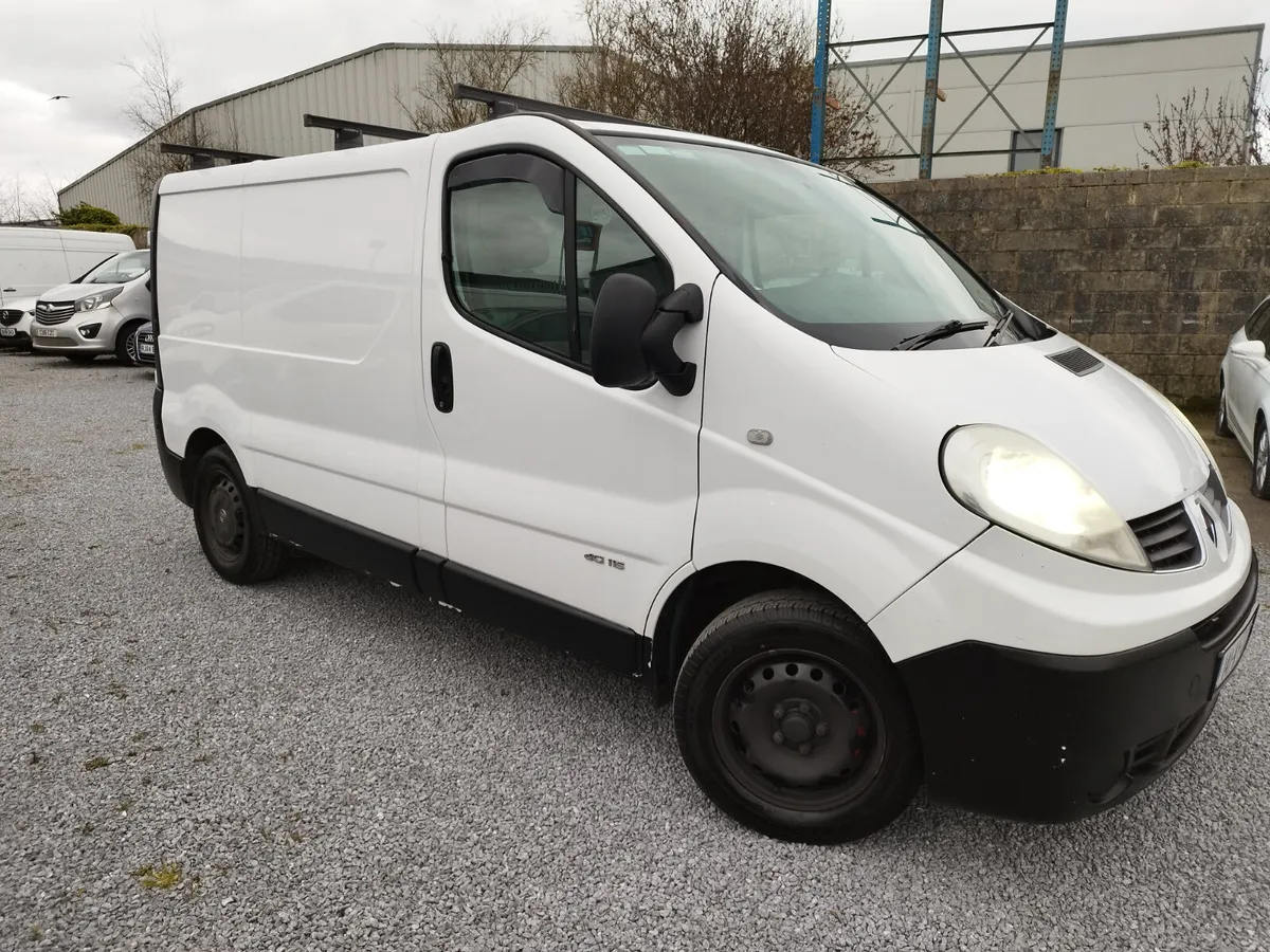 2014 Renault Trafic 2.0 dci swb - Image 1