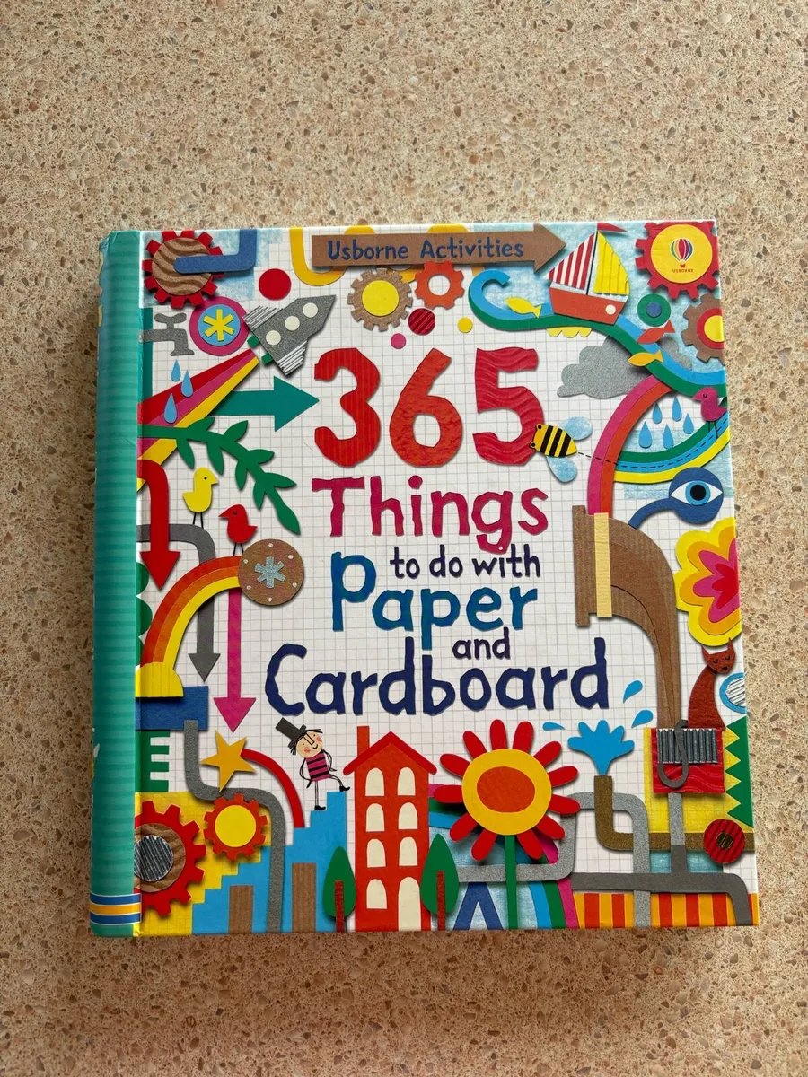 Arts and crafts book - Image 1