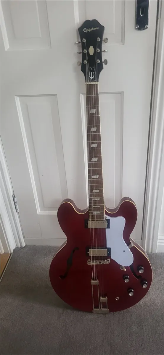 Epiphone Riviera Spakling Burgundy - Image 1