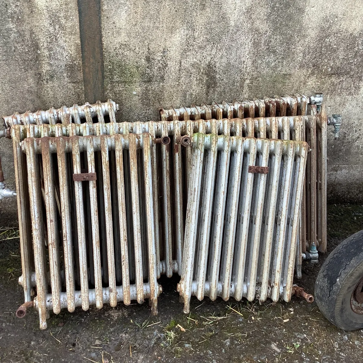 Cast iron radiator - Image 2