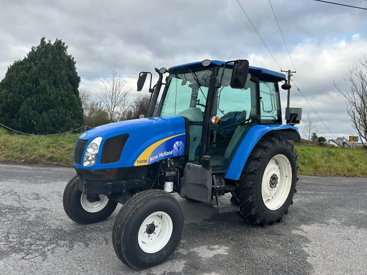 2009 New Holland T5050 - Image 1