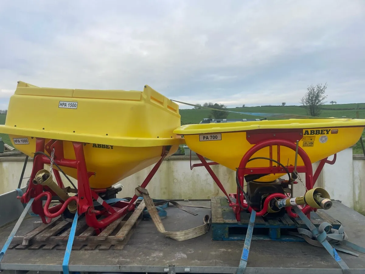Abbey fertiliser spreaders - Image 1