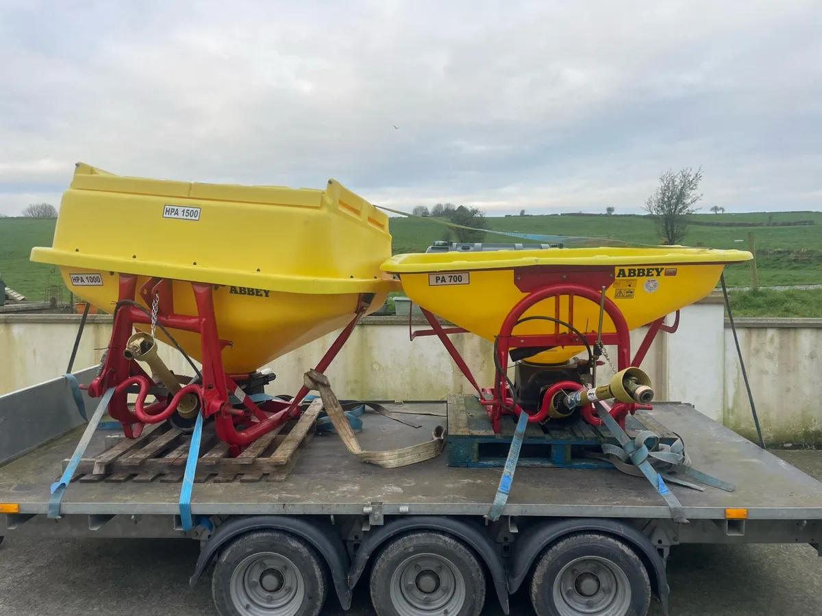 Abbey fertiliser spreaders - Image 2