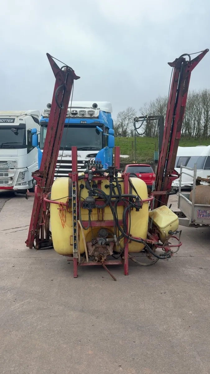 Hardi sprayer - Image 2