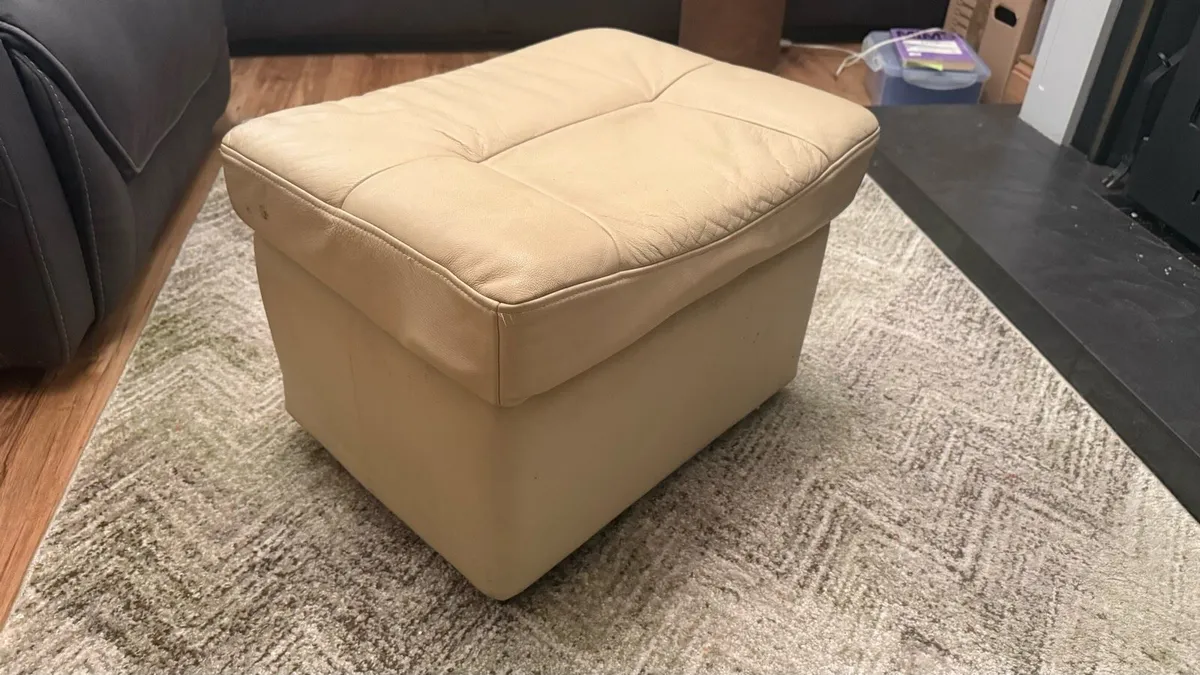 Foot stool with storage - Image 1
