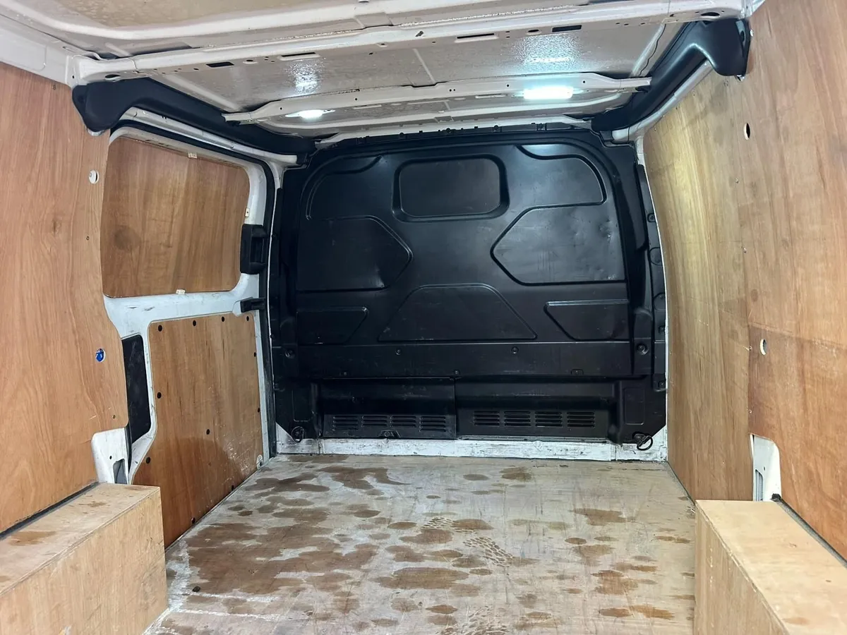 Ford Transit Custom 2019 - Image 2