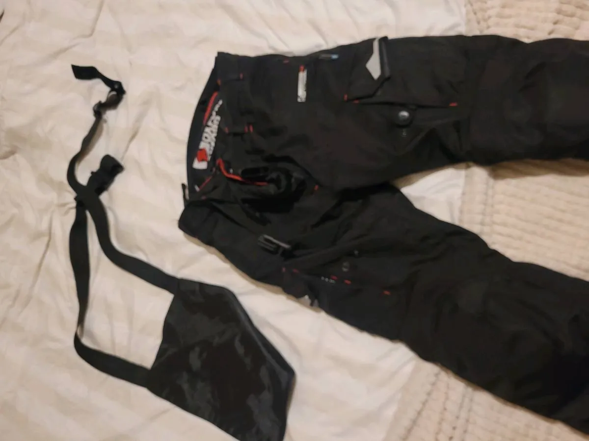 Women motorbike pants size 12 - Image 4