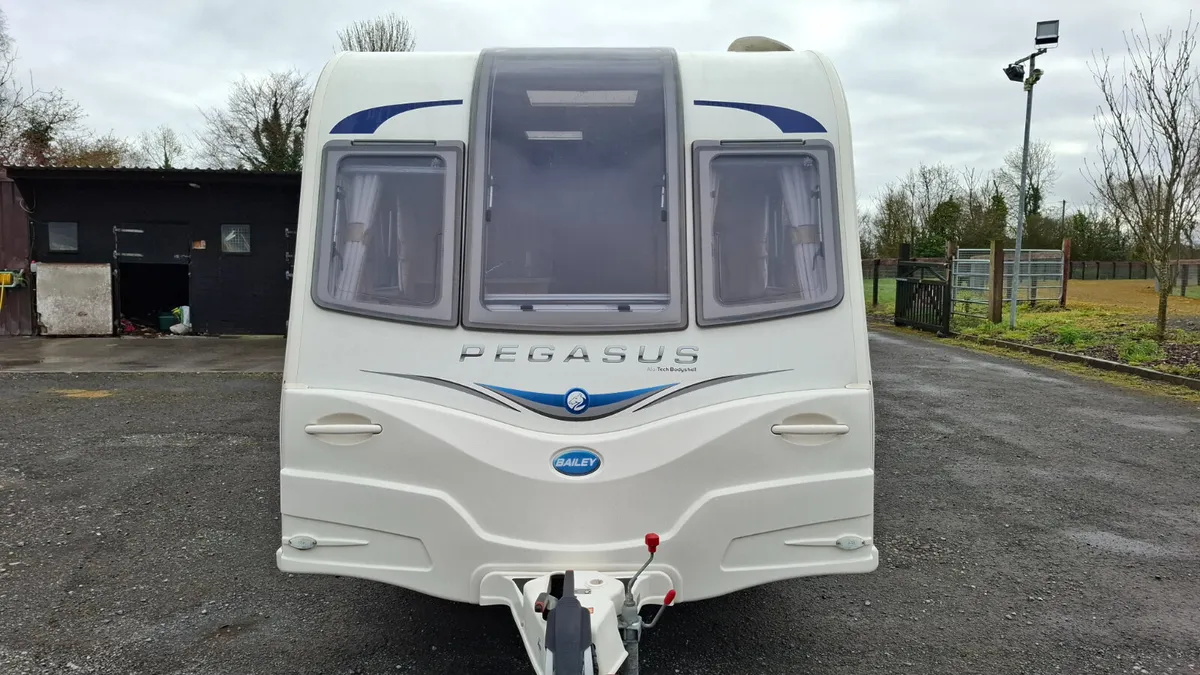 Bailey Pegasus 6 berth caravan - Image 2