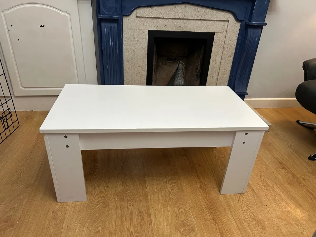 Free - Coffee table with hidden compartment - Image 2