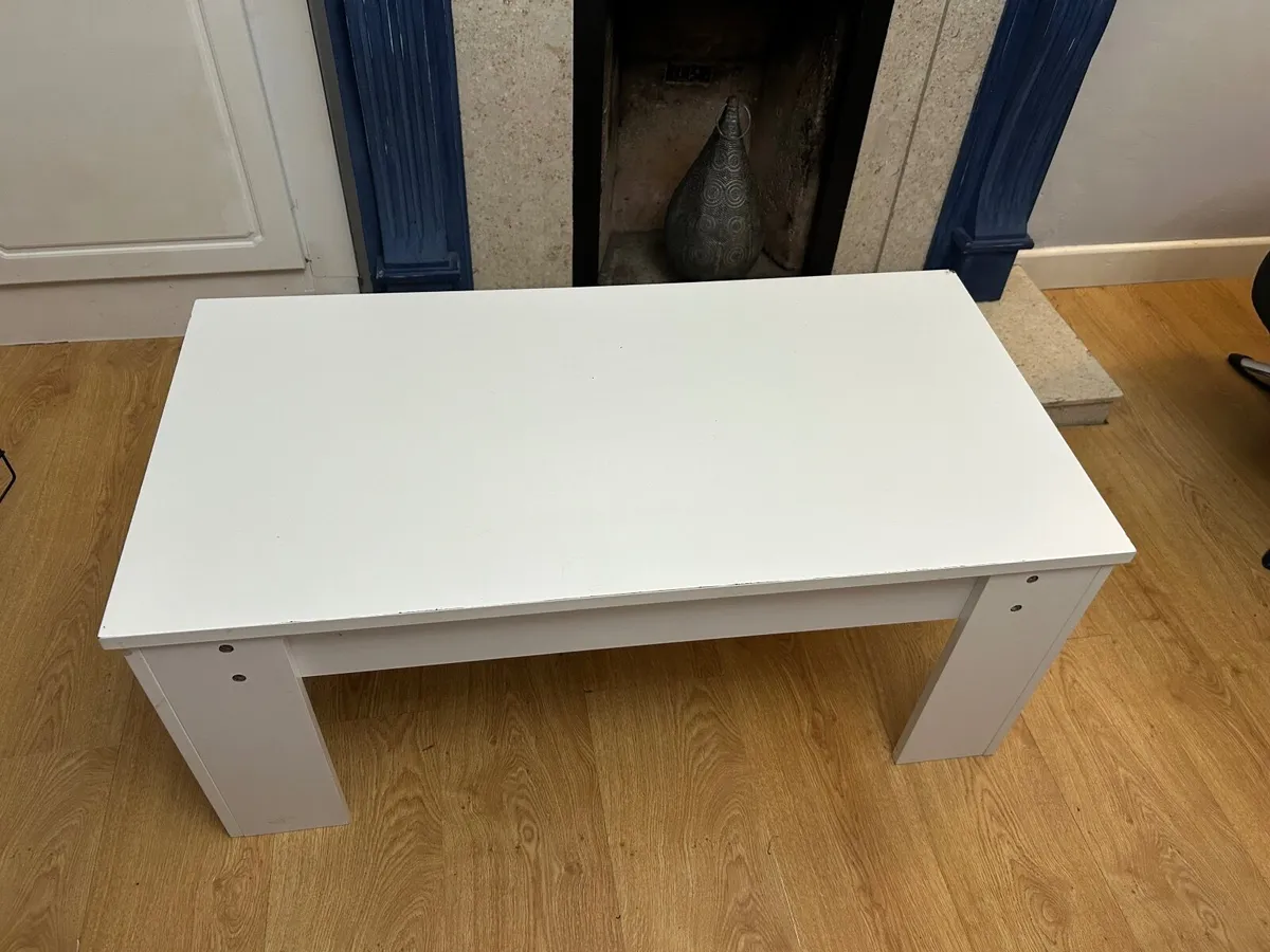 Free - Coffee table with hidden compartment - Image 3