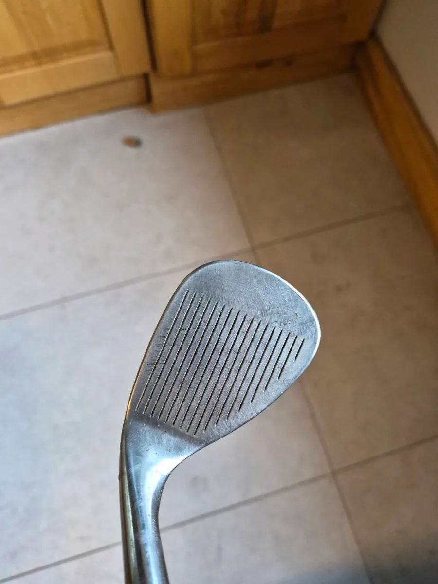 Titleist Vokey sm8 wedge - Image 2
