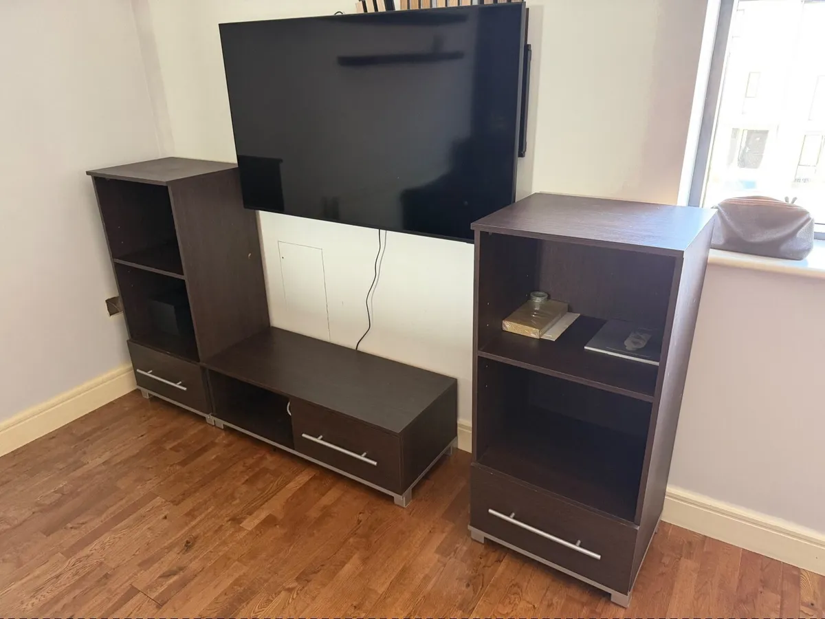 Tv units - Image 1